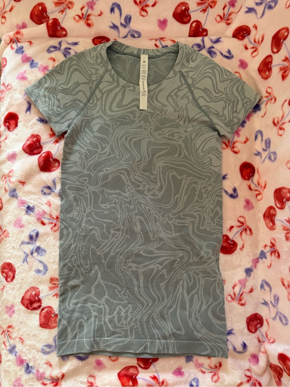 lululemon athletica Short Sleeve Swiftly Tech — Grey Marble Print